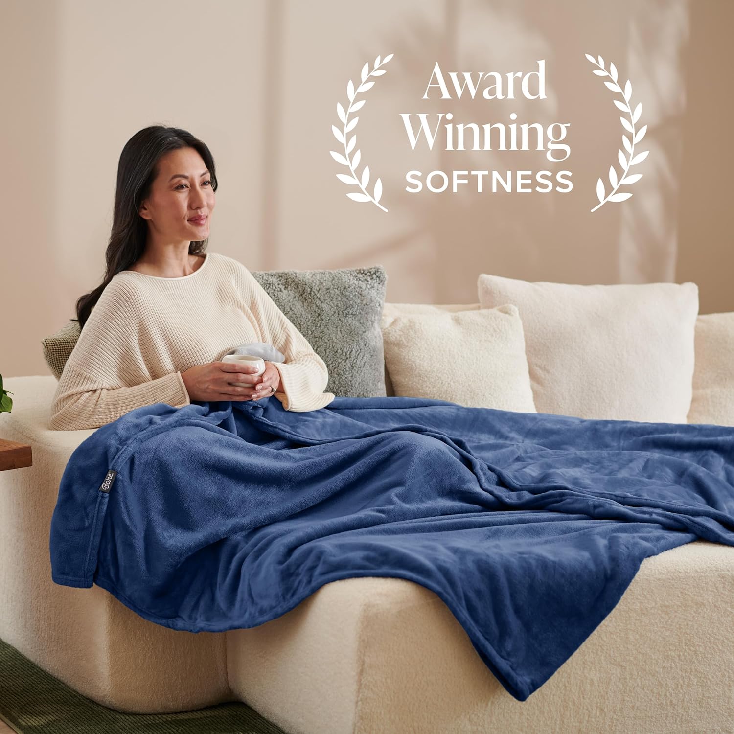 Indulge in Luxury: King Size Ultra-Soft Microplush Fleece Blanket in Dark Blue - Perfect for Cozy Nights on Bed, Sofa, or Couch